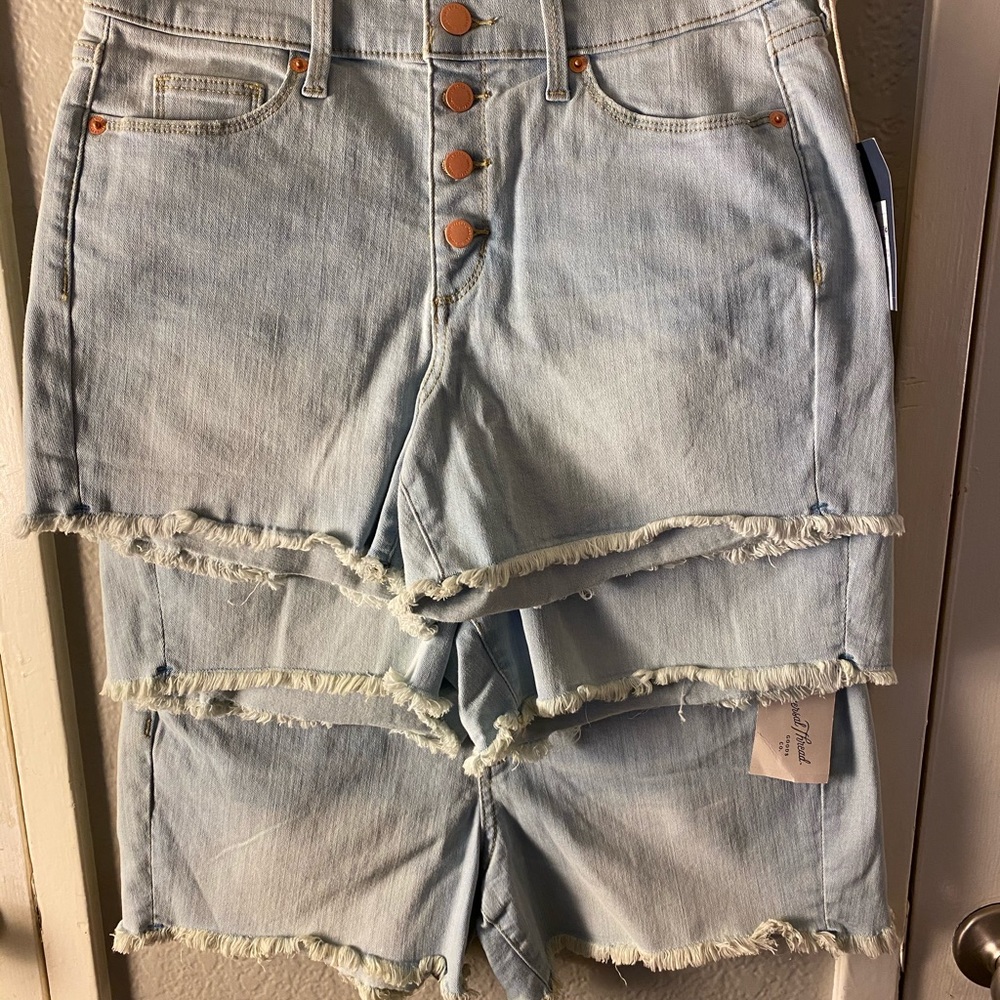 NWT-Universal Thread High Rise Soft Shorts - Picture 5 of 10